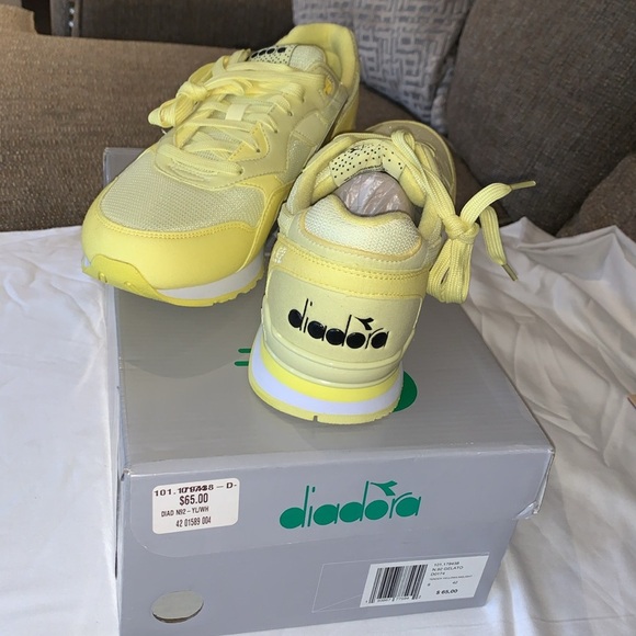 BNWT DIADORA Yellow Gelato Sneakers - Picture 4 of 8